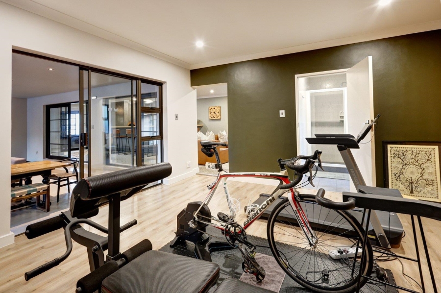 6 Bedroom Property for Sale in Welgemoed Western Cape